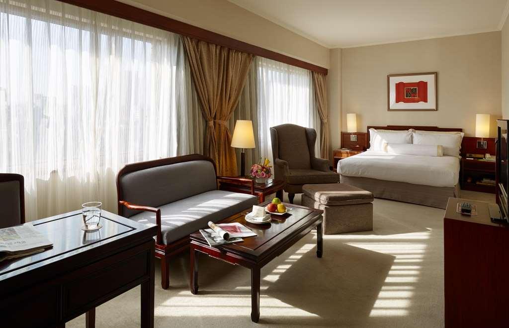 The Howard Plaza Hotel טאיפיי חדר תמונה A room at the hotel
