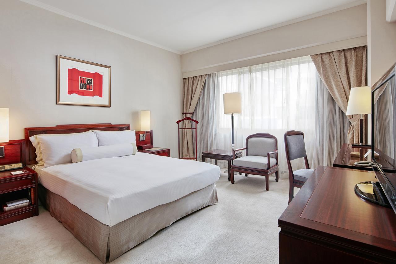 The Howard Plaza Hotel טאיפיי מראה חיצוני תמונה A room at the hotel